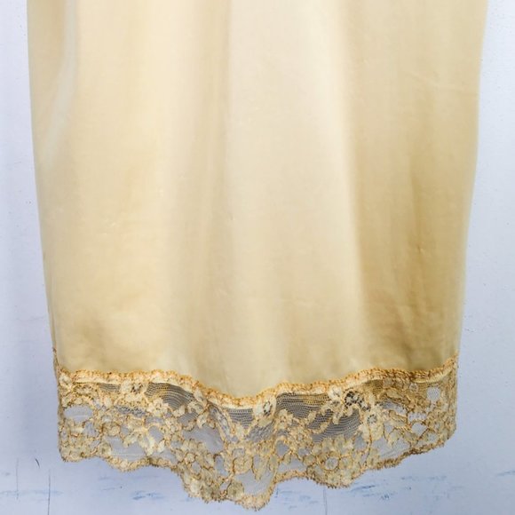 Vanity Fair Pale Yellow Slip Dress Size 32 or Small Indie Sleaze Night Luxe - Picture 3 of 6